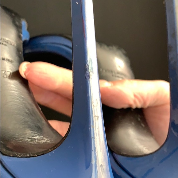 SAINT LAURENT strappy heels - Picture 6 of 9